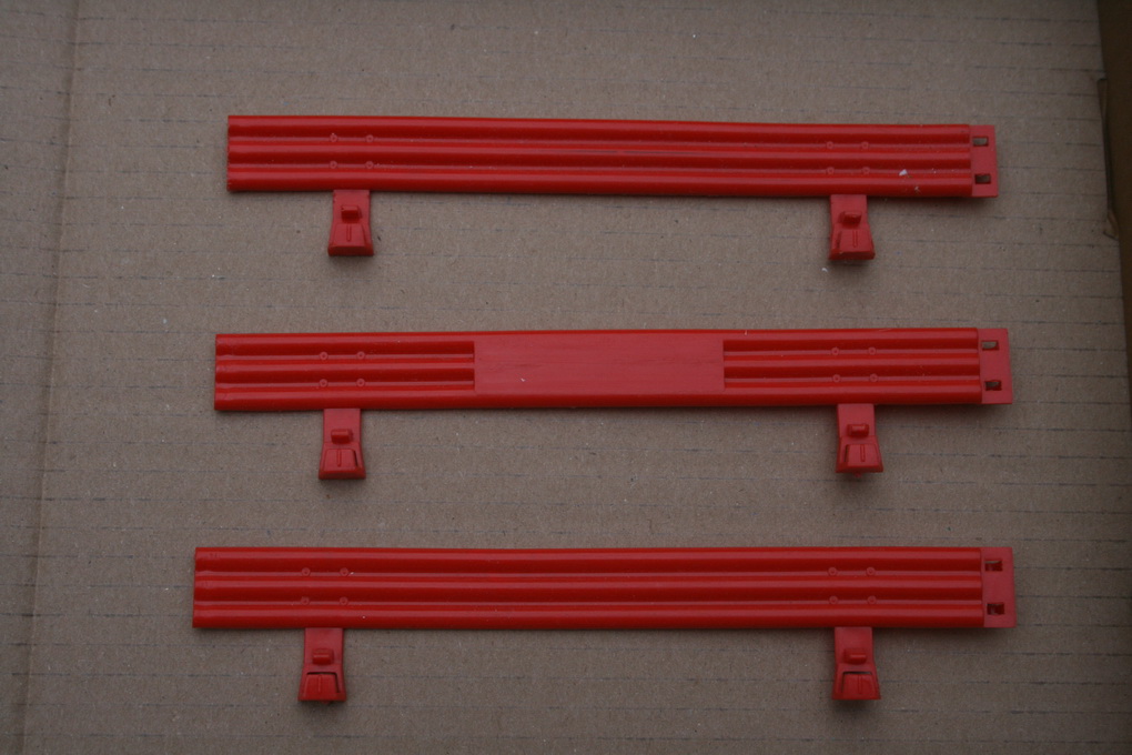 Slotcars66 Scalextric barrier classic red plain Scalextric 
